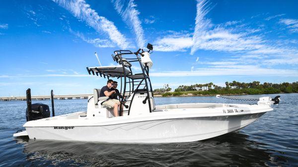 Ranger 2600 Bay