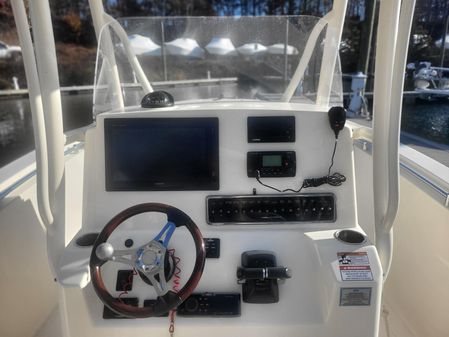 Cobia 277-CENTER-CONSOLE image