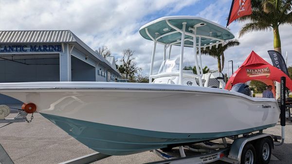 Tidewater 210 CC