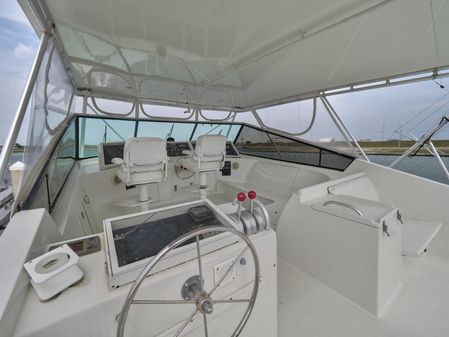 Hatteras Convertible image