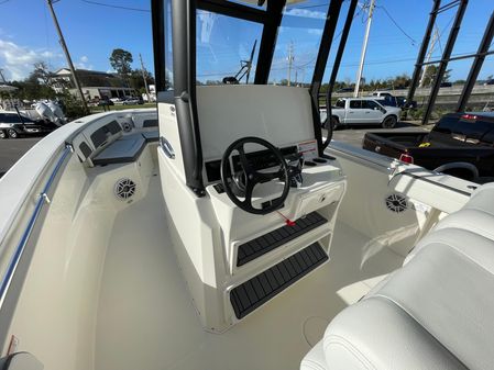 Cobia 285-CENTER-CONSOLE image