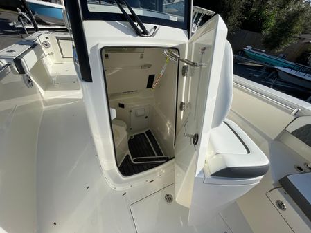 Cobia 285-CENTER-CONSOLE image