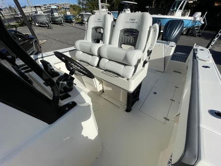 Cobia 285-CENTER-CONSOLE image