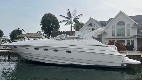 Regal 4160 Commodore