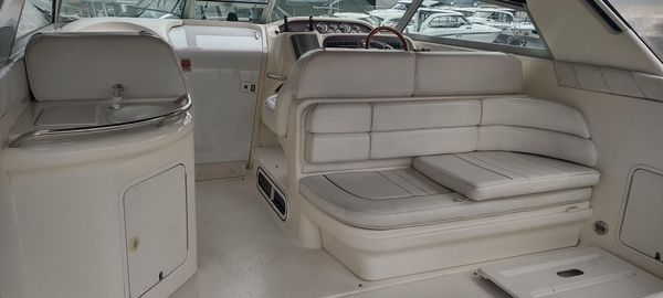 Sea Ray 330 Sundancer image