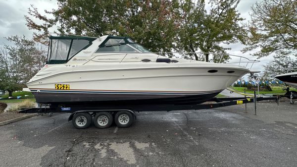 Sea Ray 330 Sundancer 