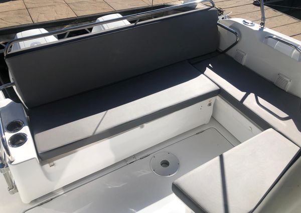 Beneteau Antares 9 image