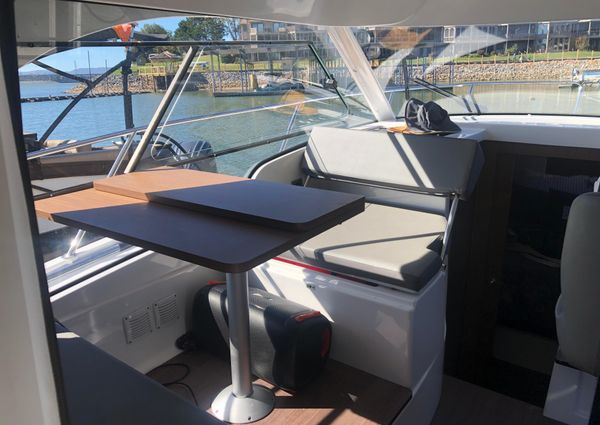 Beneteau Antares 9 image