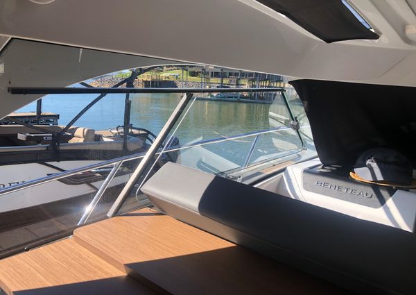 Beneteau Antares 9 image