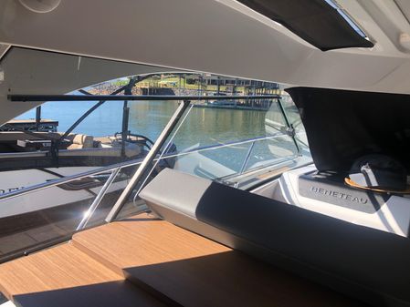 Beneteau Antares 9 image