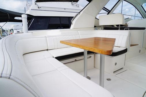 Sea Ray 350 Sundancer Coupe image