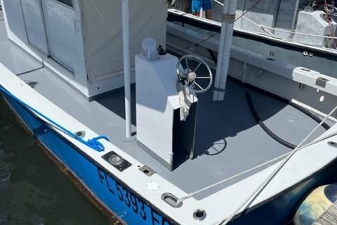 Crusader Boats 34 Walkaround image