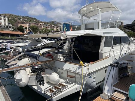 Ferretti-yachts ALTURA-36-FLY image