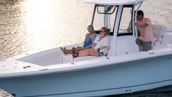 Sea-hunt GAMEFISH-27-COFFIN-BOX image