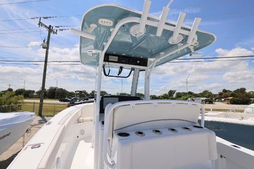 Sea-hunt GAMEFISH-27-COFFIN-BOX image