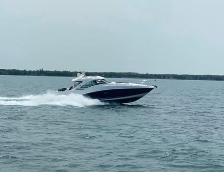 Sea Ray 580 Sundancer image