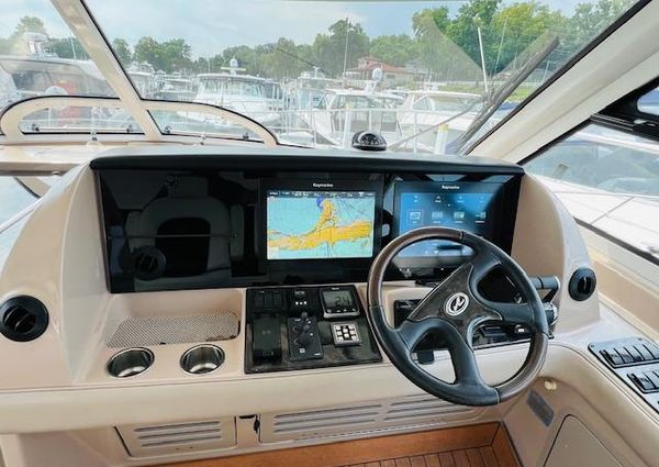 Sea Ray 580 Sundancer image