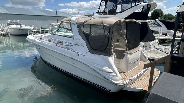 Sea Ray 330 Sundancer 