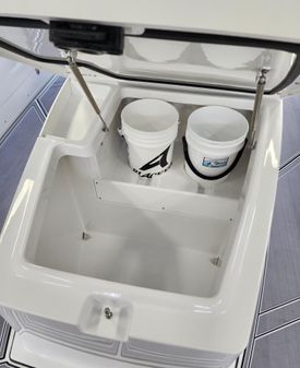 Blackfin 332 CC image