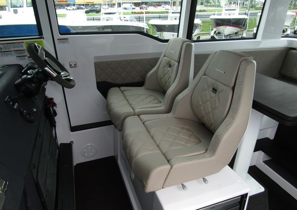 Axopar 37XC CROSS CABIN image