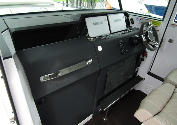 Axopar 37XC CROSS CABIN image