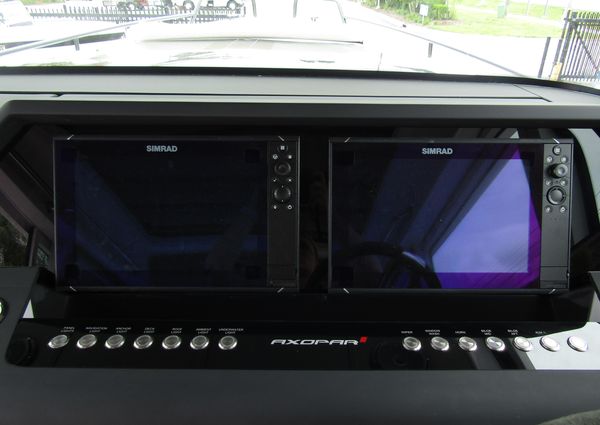 Axopar 37XC CROSS CABIN image