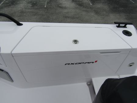 Axopar 37XC CROSS CABIN image