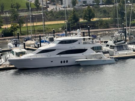 Hatteras 80 ENCLOSED BRIDGE image