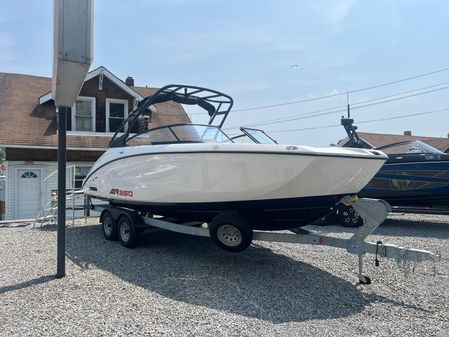 Yamaha-boats AR250 image