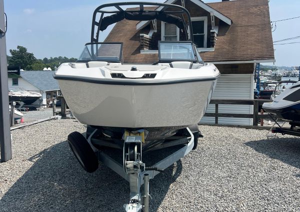 Yamaha-boats AR250 image