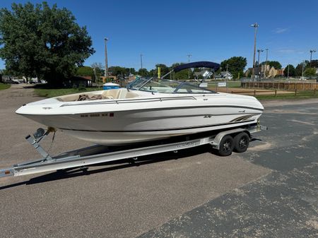 Sea-ray 260-BOW-RIDER image