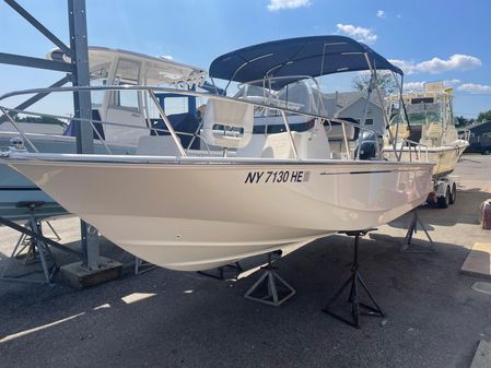 Boston Whaler 210 Montauk image