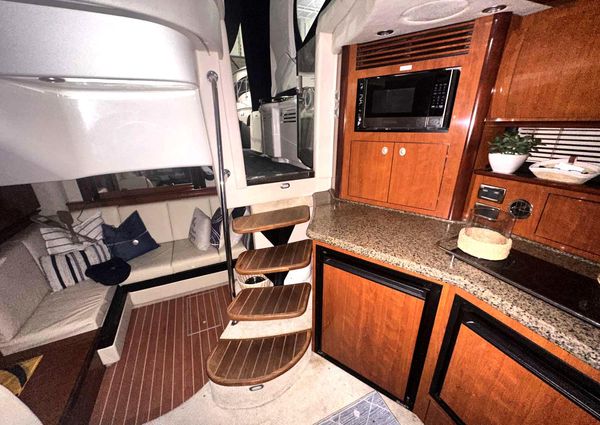 Sea Ray 390 Sundancer image