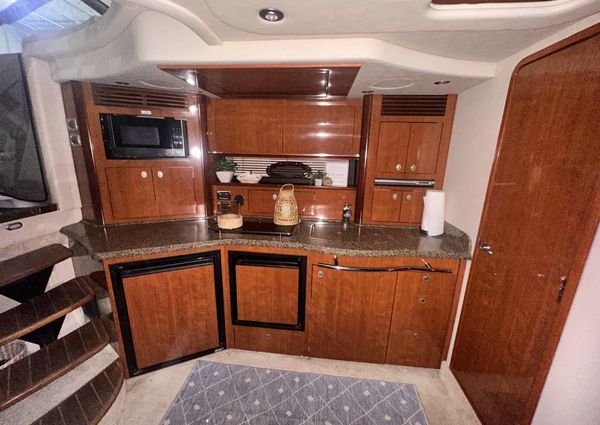 Sea Ray 390 Sundancer image