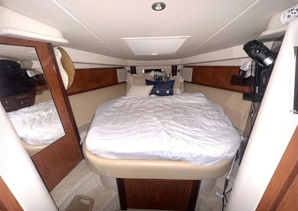 Sea Ray 390 Sundancer image