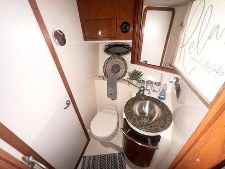 Sea Ray 390 Sundancer image