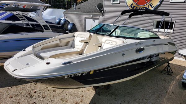 Sea Ray 260 Sun Deck