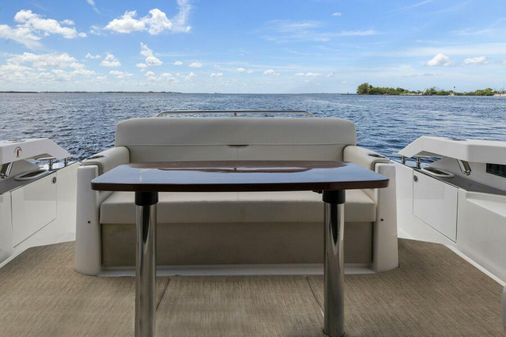 Tiara Yachts 39 Coupe image