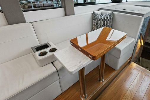 Tiara Yachts 39 Coupe image