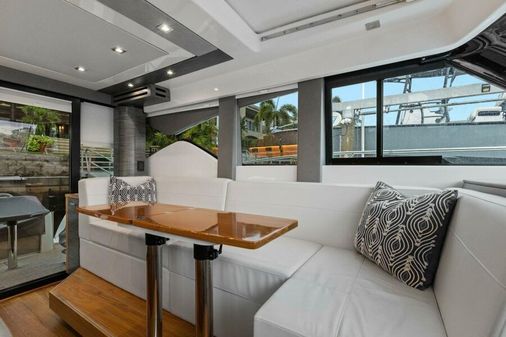 Tiara Yachts 39 Coupe image