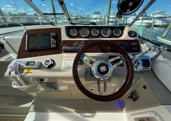 Sea Ray 370 Sundancer image