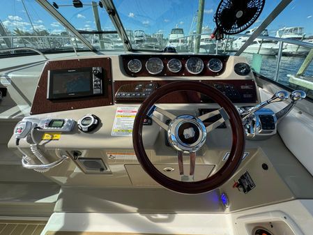 Sea Ray 370 Sundancer image