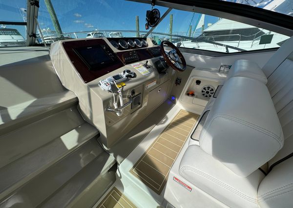 Sea Ray 370 Sundancer image