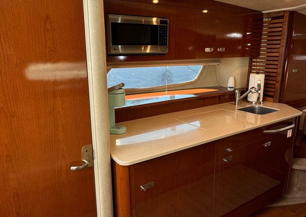 Sea Ray 370 Sundancer image