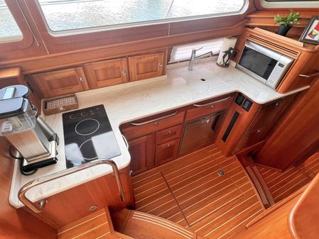 Sabre 45 Salon Express image