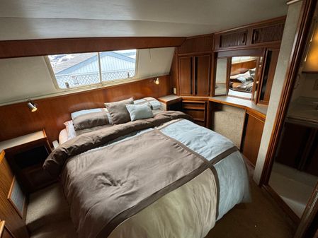 Sea-ray 410-AFT-CABIN image