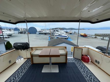 Sea-ray 410-AFT-CABIN image