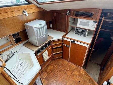 Sea-ray 410-AFT-CABIN image