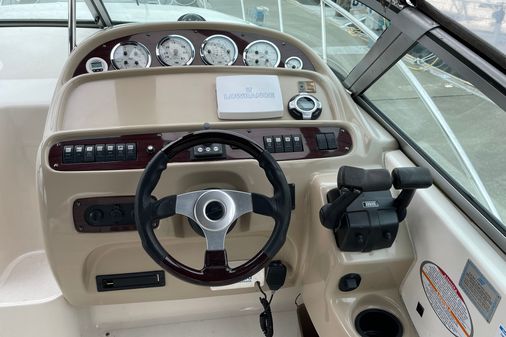 Chaparral Signature 280 image