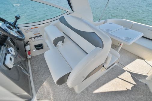 Cruisers Yachts 300 CXi Express image